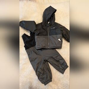 Columbia black snowbibs pantsuit and matching jacket 12-18m